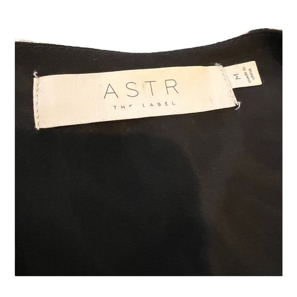 ASTR the Label Leopard Print Mini Dress Size Small - Picture 4 of 10
